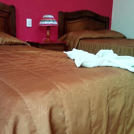 Hotel Posada Las Rosas San Cristóbal de Las Casas Buitenkant foto