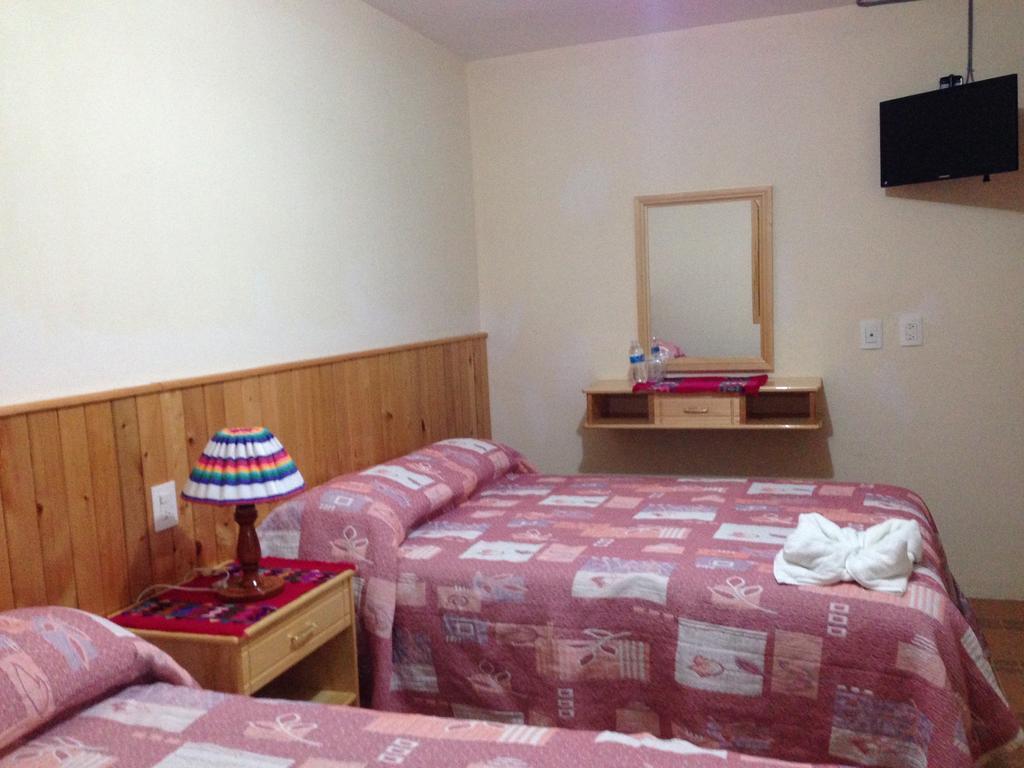 Hotel Posada Las Rosas San Cristóbal de Las Casas Kamer foto