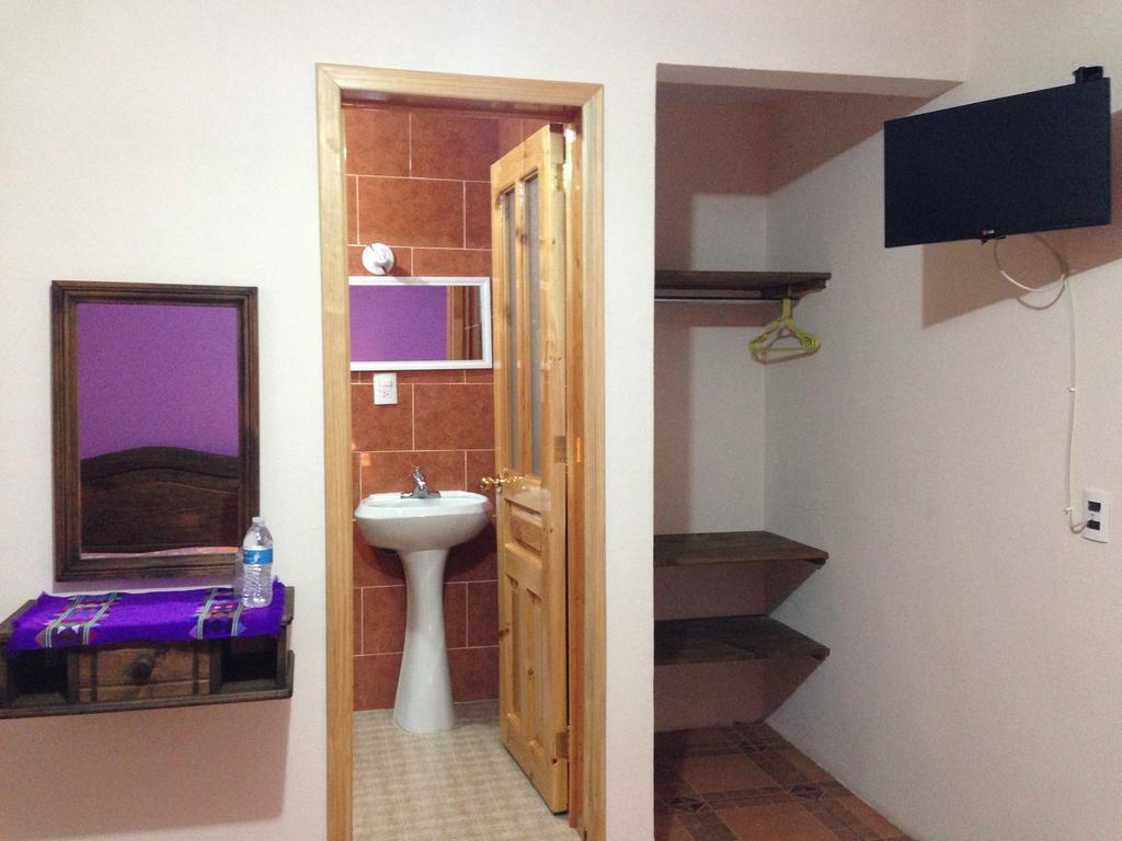 Hotel Posada Las Rosas San Cristóbal de Las Casas Kamer foto